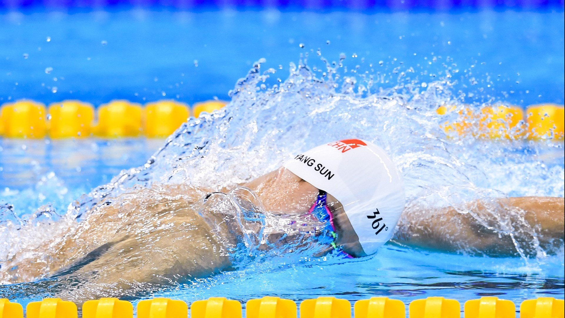 绿茵场上的双重奏，皇马体系压制与梅西的欧冠封神时刻